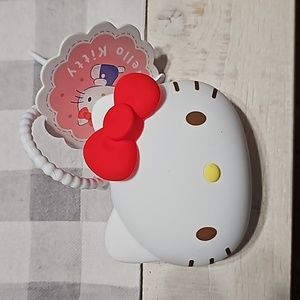 HELLO KITTY Silicone zippered Coin pouch!